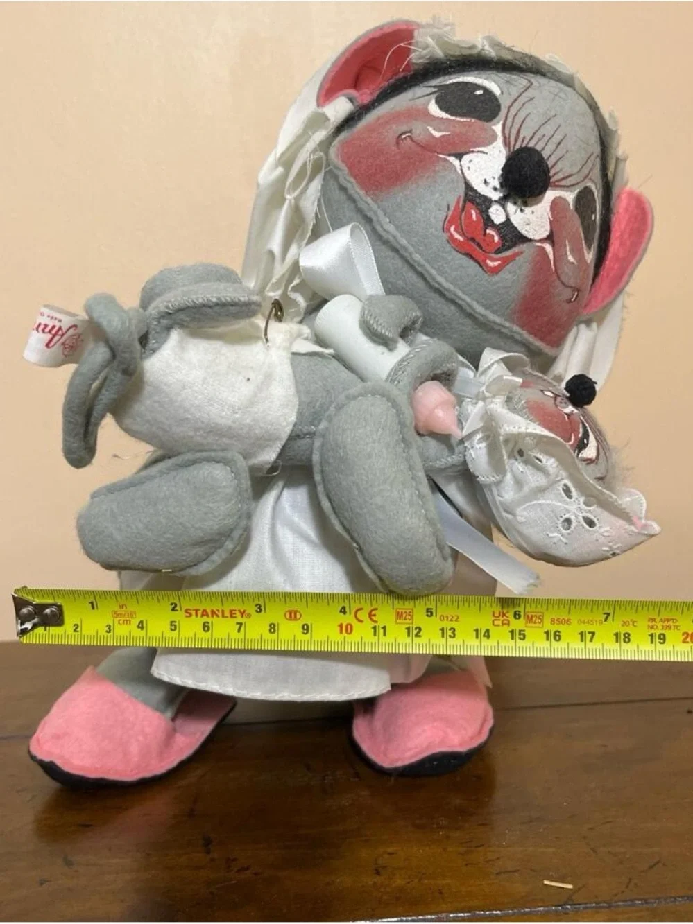 Annalee 1987 Collectible Large Mother Mouse with Baby